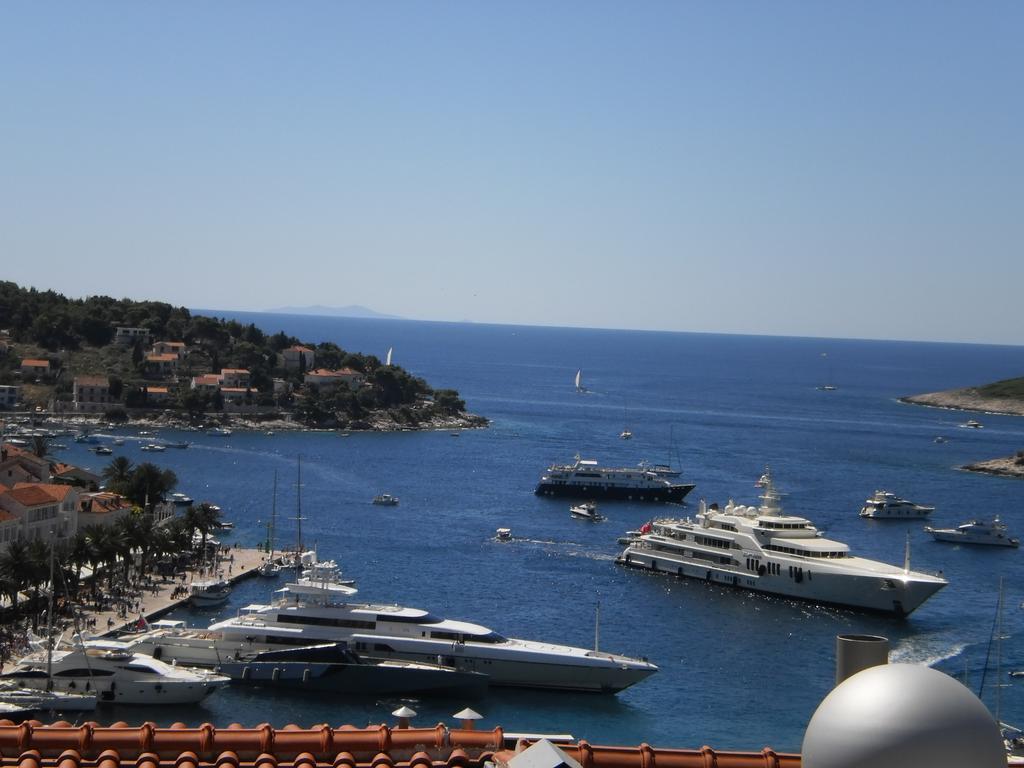 Apartments Luci Hvar Town Habitación foto