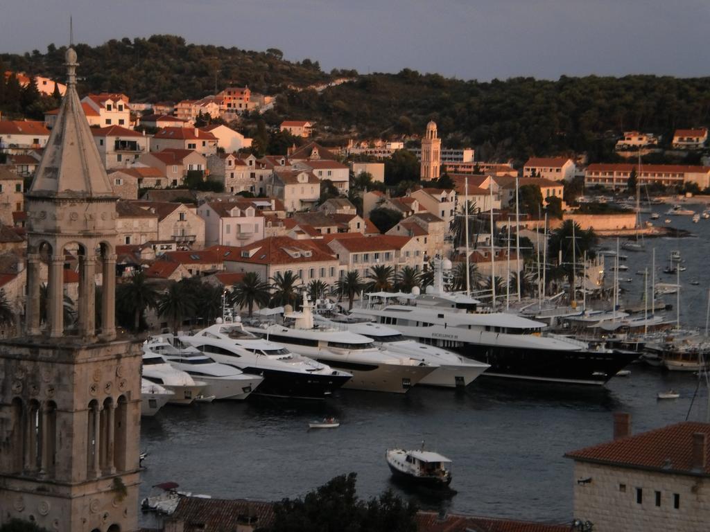 Apartments Luci Hvar Town Habitación foto